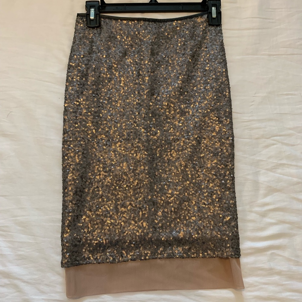Sequence pencil skirt